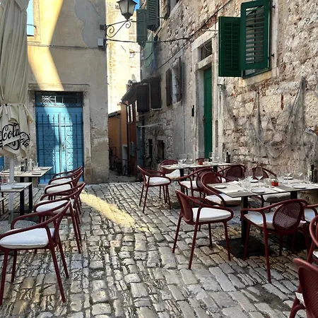 Noelle * Rovinj